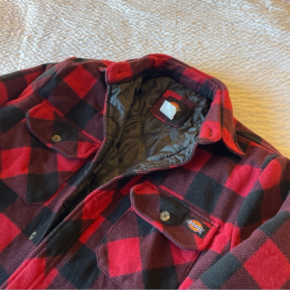 Dickies Flannel Jacket Red Black Plaid Quilted Lining Button Closure Sz S‎